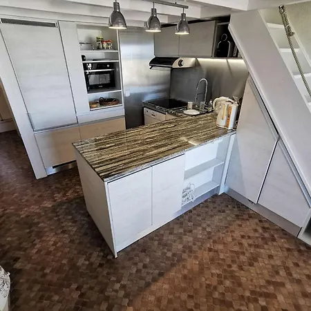 Les Aigues Marines - T3 Mezzanine A Port - Ref: 1am_125 Mae-1254 * 루케이트